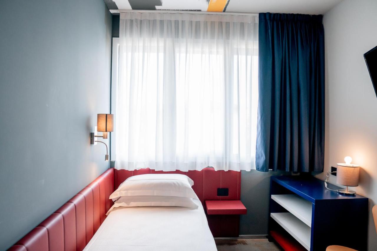 K Modern Hotel Peschiera del Garda Luaran gambar