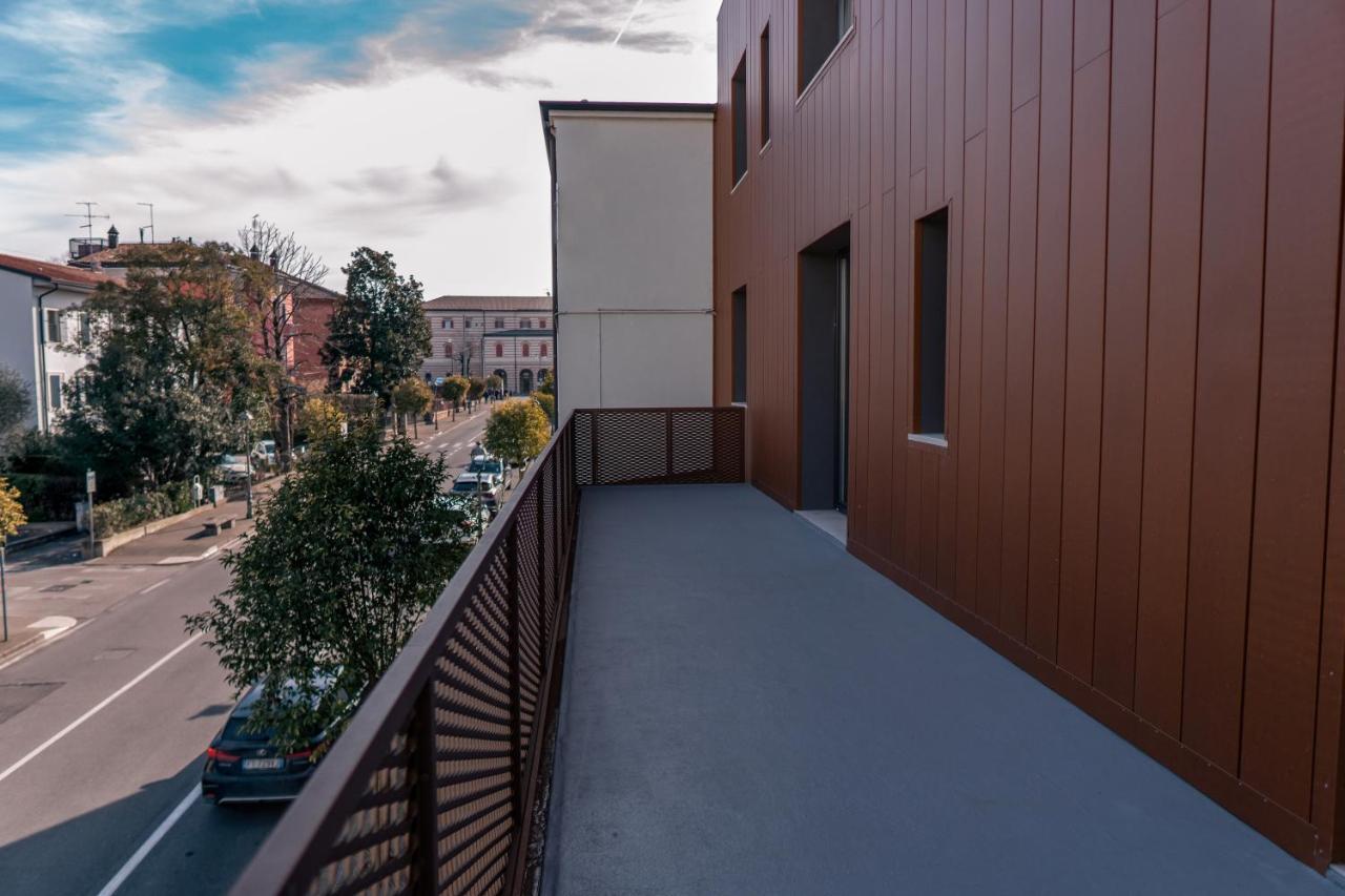 K Modern Hotel Peschiera del Garda Luaran gambar