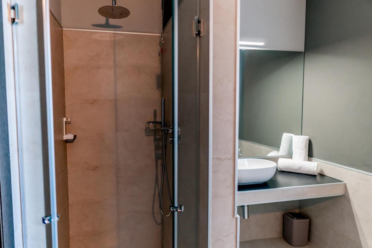 K Modern Hotel Peschiera del Garda Luaran gambar